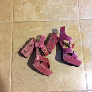 Chunky pink platform sandal